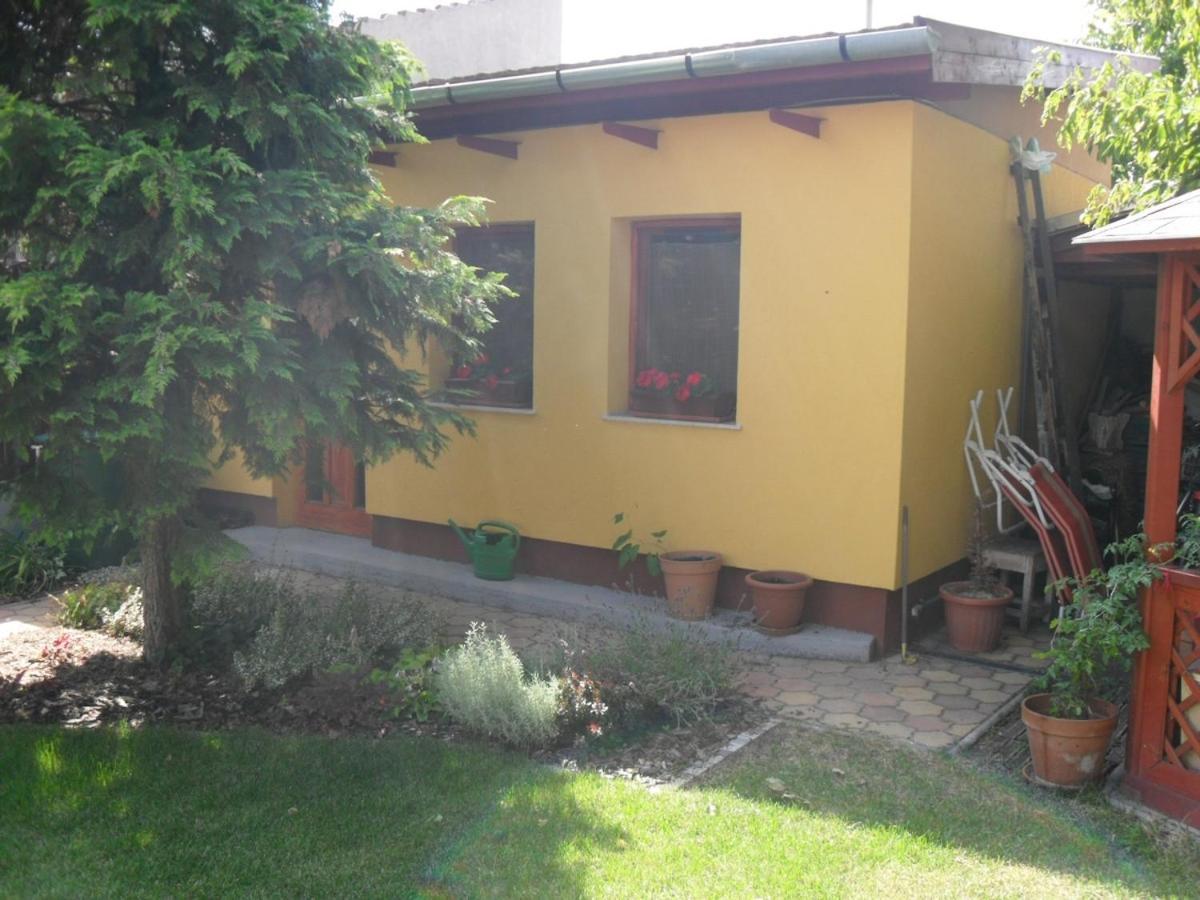Ujkishaz - Appartamento Budapest